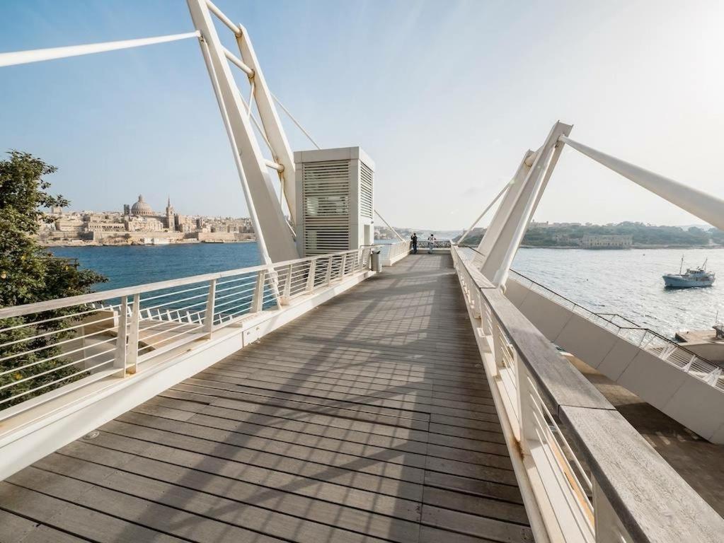 Super Luxury Apartment In Tigne Point, Amazing Sea Views Sliema Exterior foto